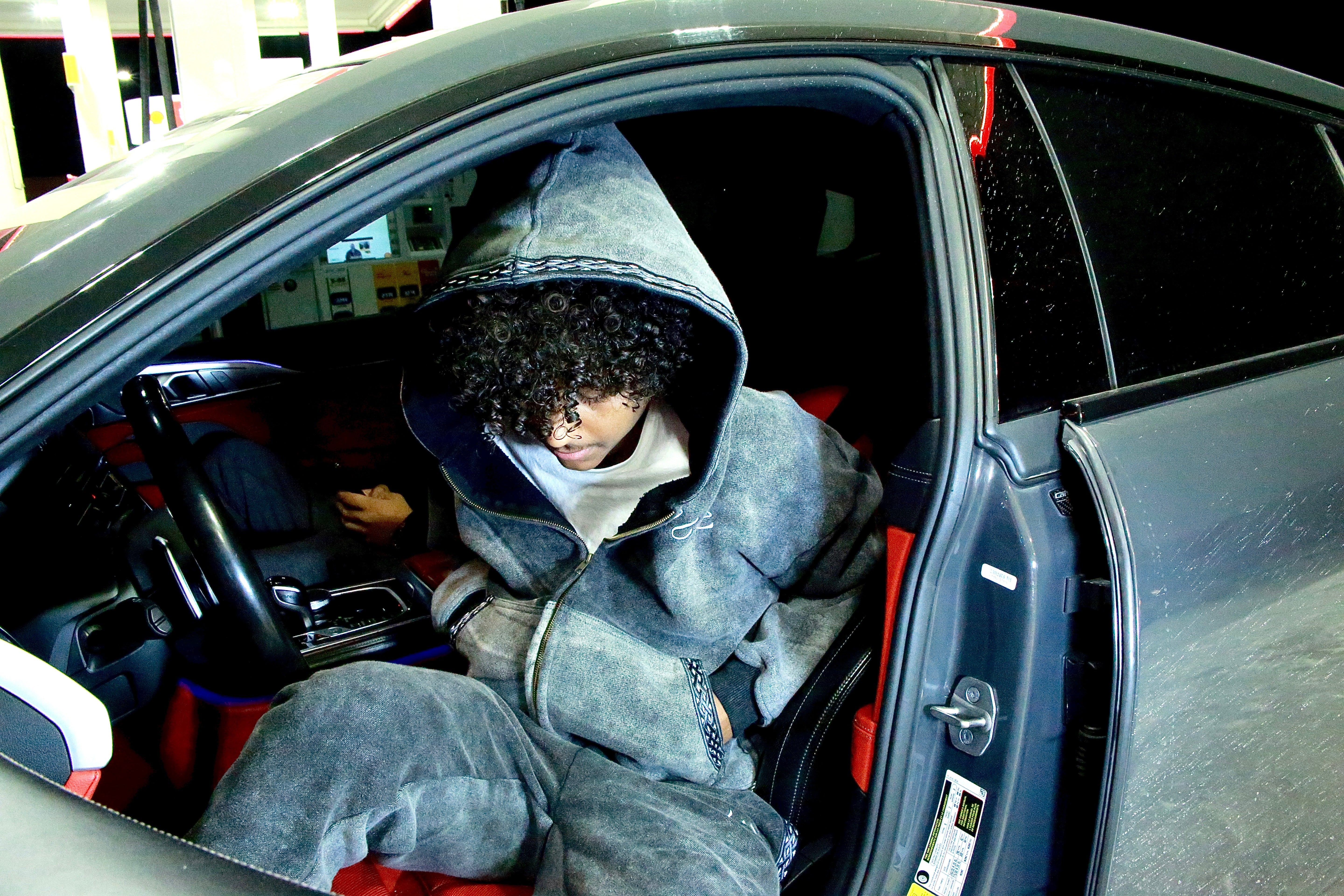 16:32 zip up  (PRE ORDER)